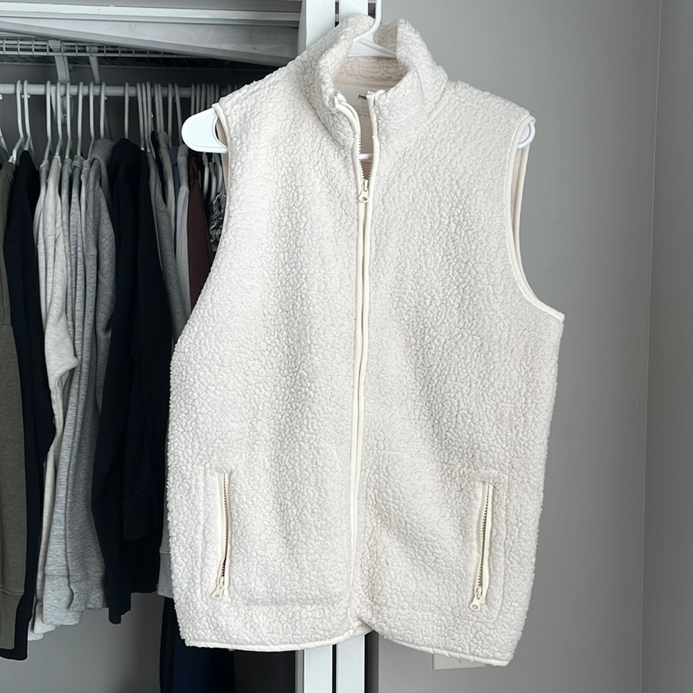 Aerie Sherpa Tan Vest, worn a few times